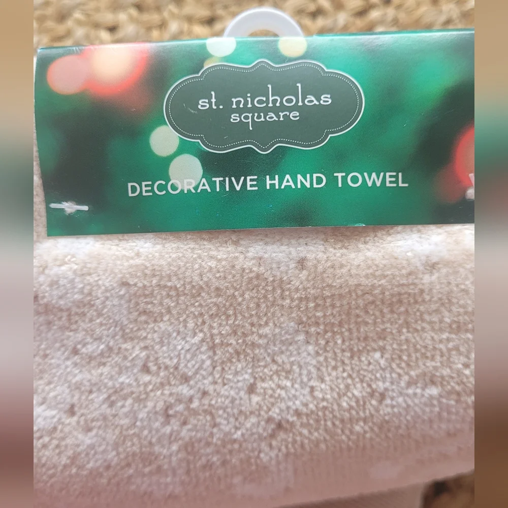St. Nicholas Square Cardinal Hand Towel and Snowman Tip Towel Cream, Red, Green.
